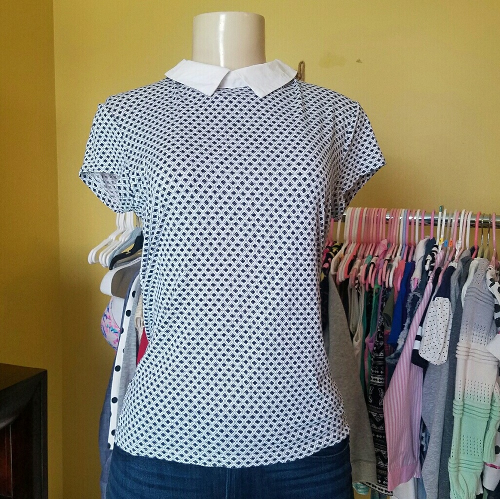 Ann Taylor Peter Pan Collar top